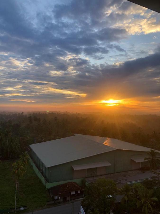 Apartmán Aqua Vista Uswetakeiyawa Exteriér fotografie